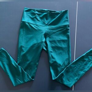 EUC lululemon leggings, size 10